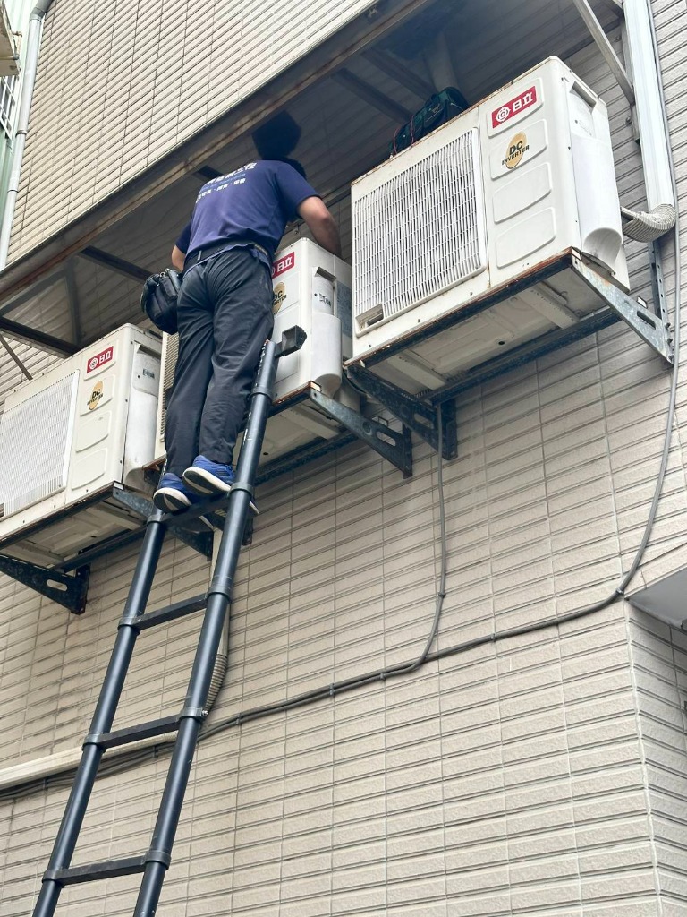 維修案例 - 外牆高處梯子作業點檢