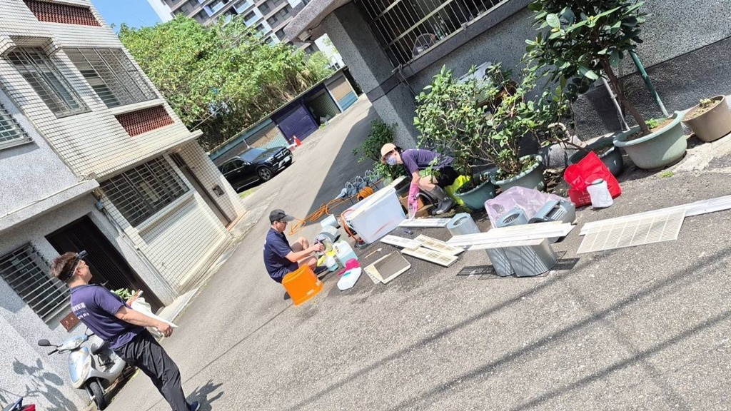 清洗案例 - 零件集體室外高壓清洗
